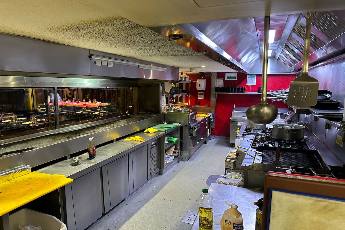 freehold restaurant for sale