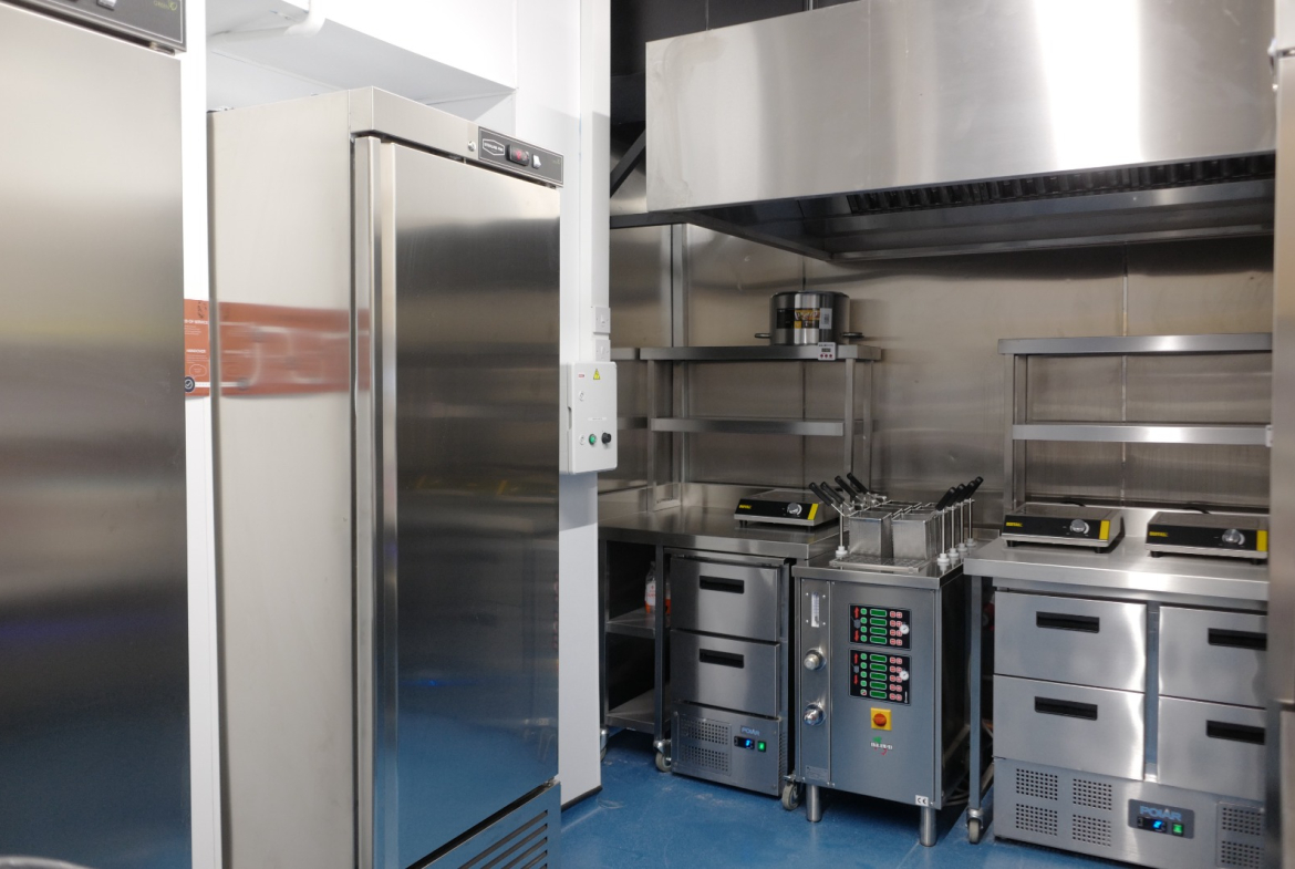 Multiple Commercial Kitchens for Rent in Pinner HA5 Fully Fitted