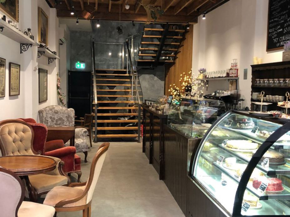 cafes for sale in leicester high street