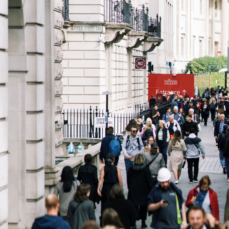 Why Footfall Matters When Buying a Restaurant?